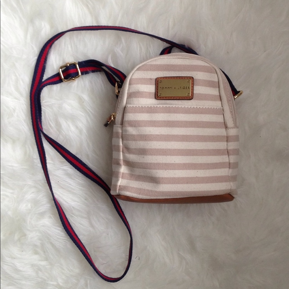 Small Tommy Hilfiger bag NWOT